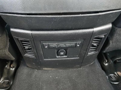 2018 RAM 1500 Laramie Crew Cab 4x4 5'7" Box
