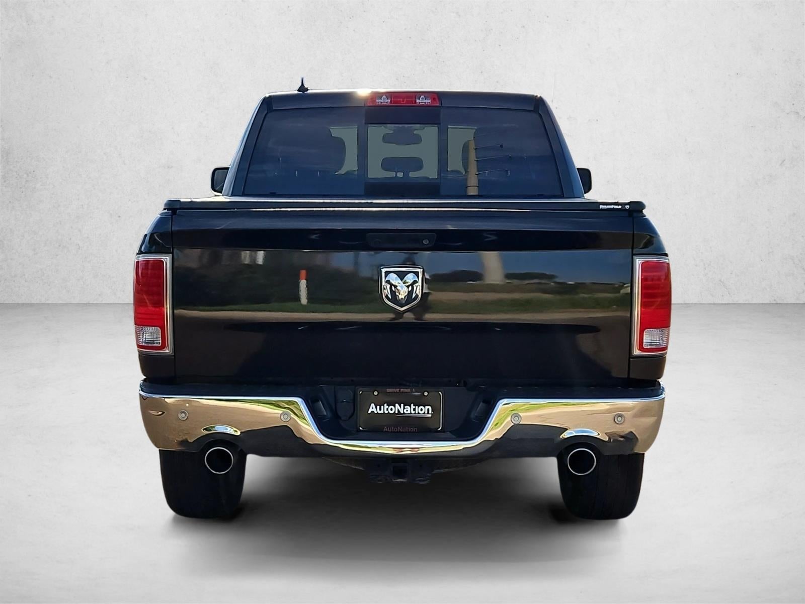 2018 RAM 1500 Laramie Crew Cab 4x4 5'7" Box