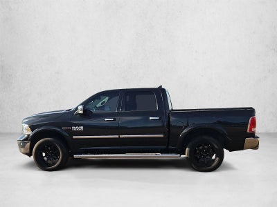 2018 RAM 1500 Laramie Crew Cab 4x4 5'7" Box