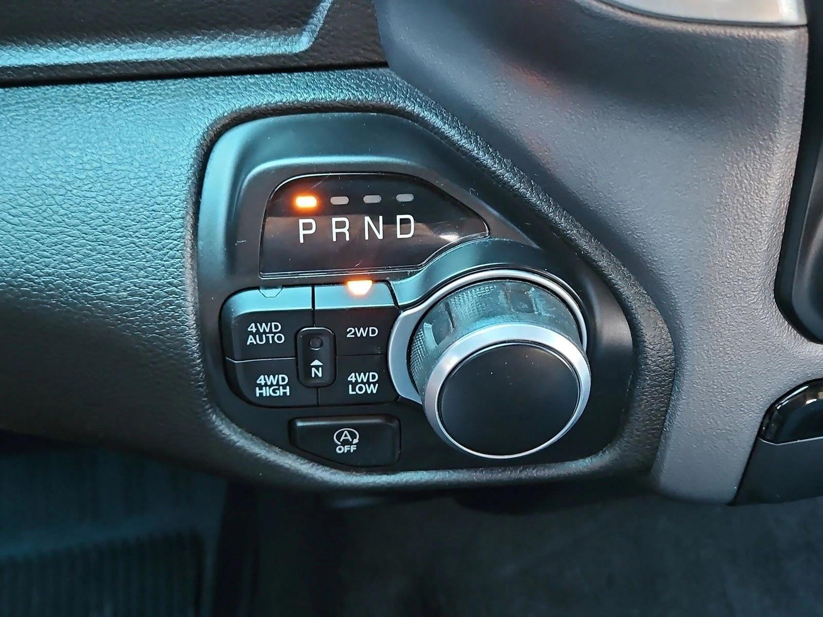 2022 RAM 1500 Big Horn Crew Cab 4x4 5'7" Box