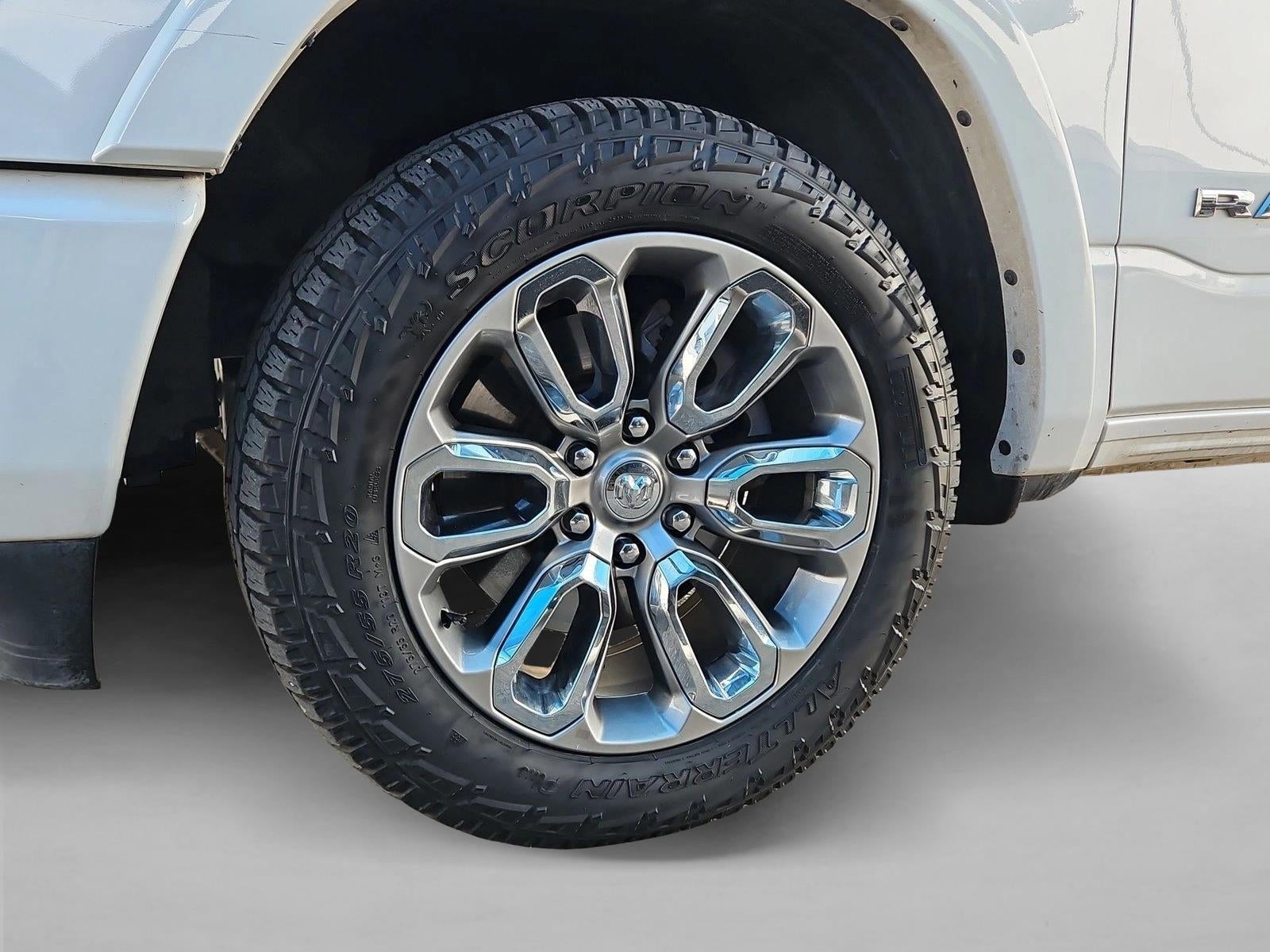 2021 RAM 1500 Laramie Crew Cab 4x4 5'7" Box