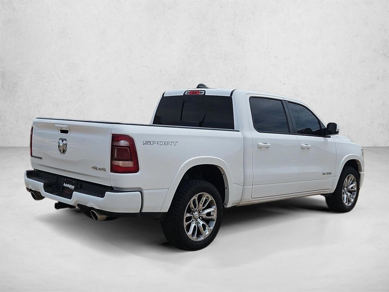 2021 RAM 1500 Laramie Crew Cab 4x4 5'7" Box
