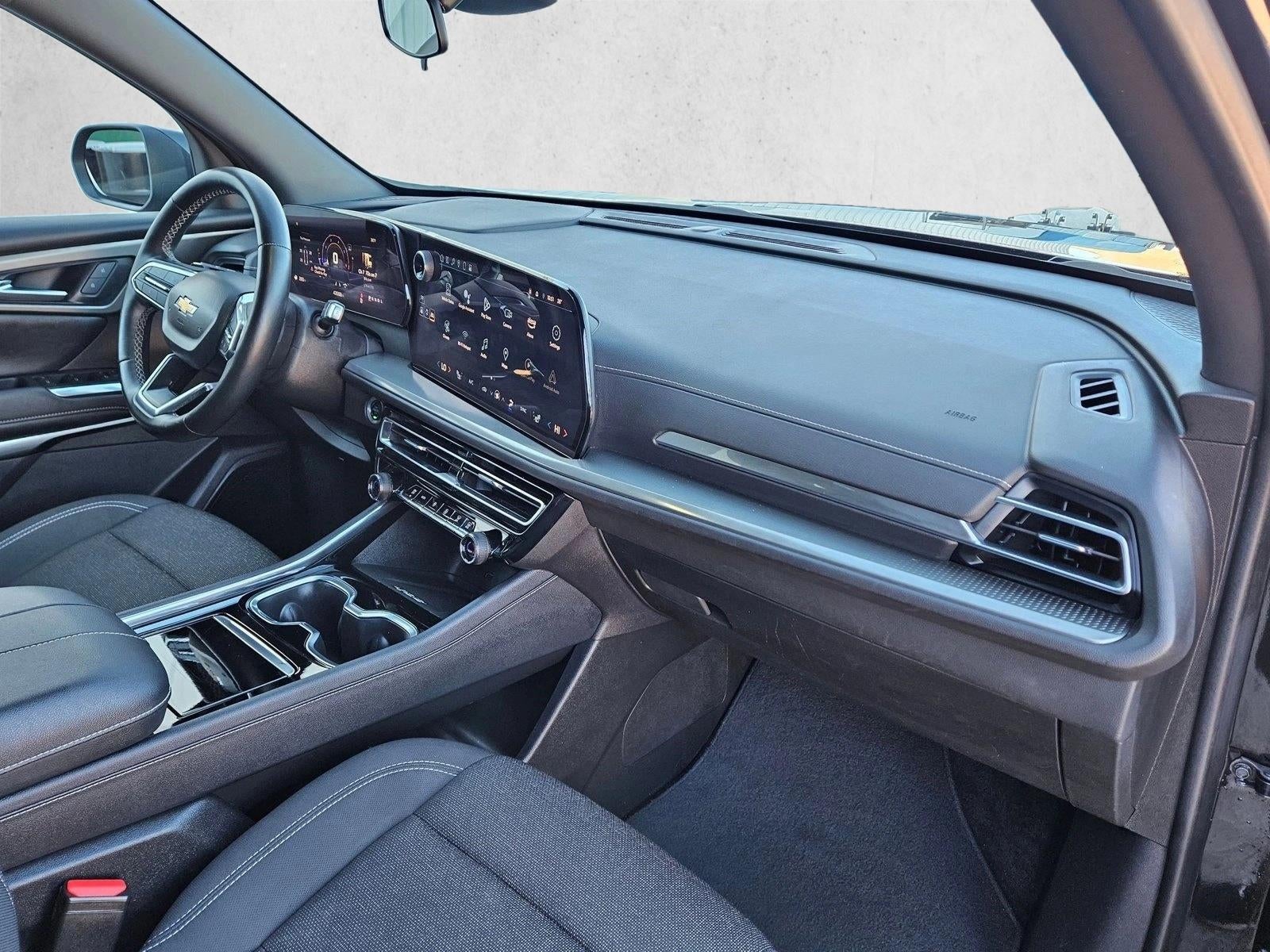 2024 Chevrolet Traverse LT