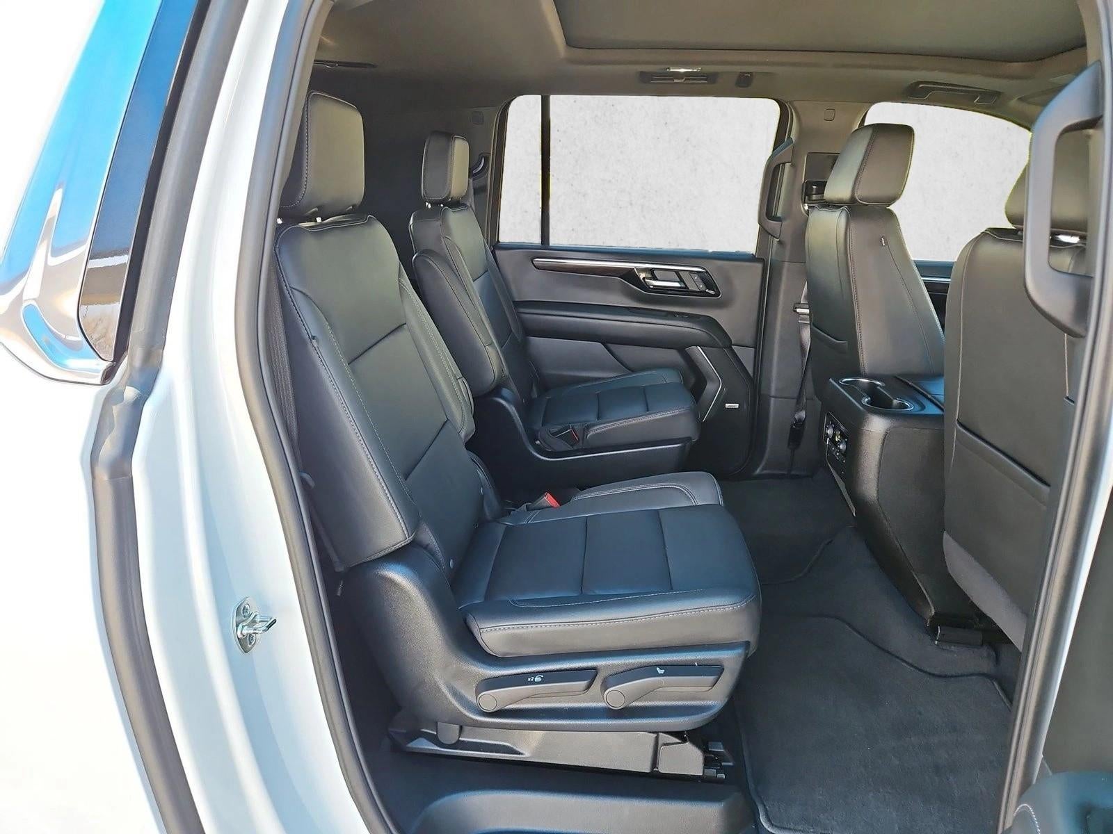 2025 Chevrolet Suburban LT