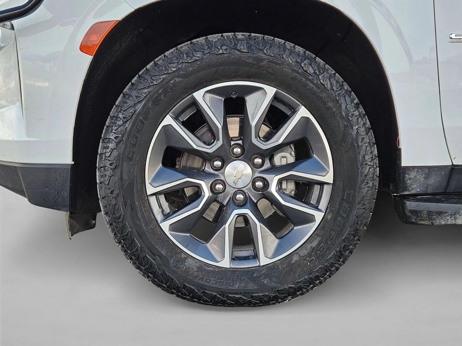 2023 Chevrolet Suburban LS