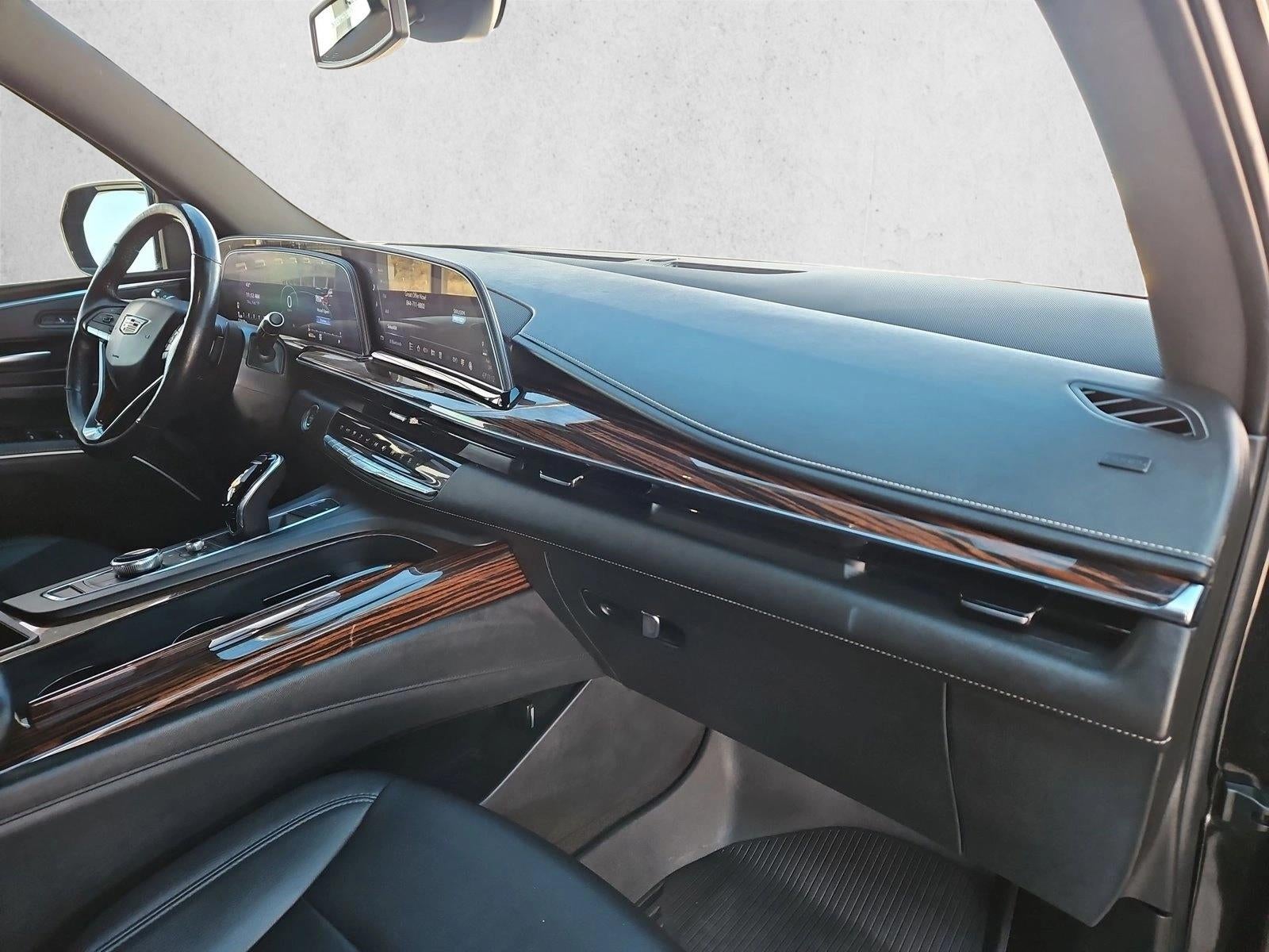 2022 Cadillac Escalade Luxury