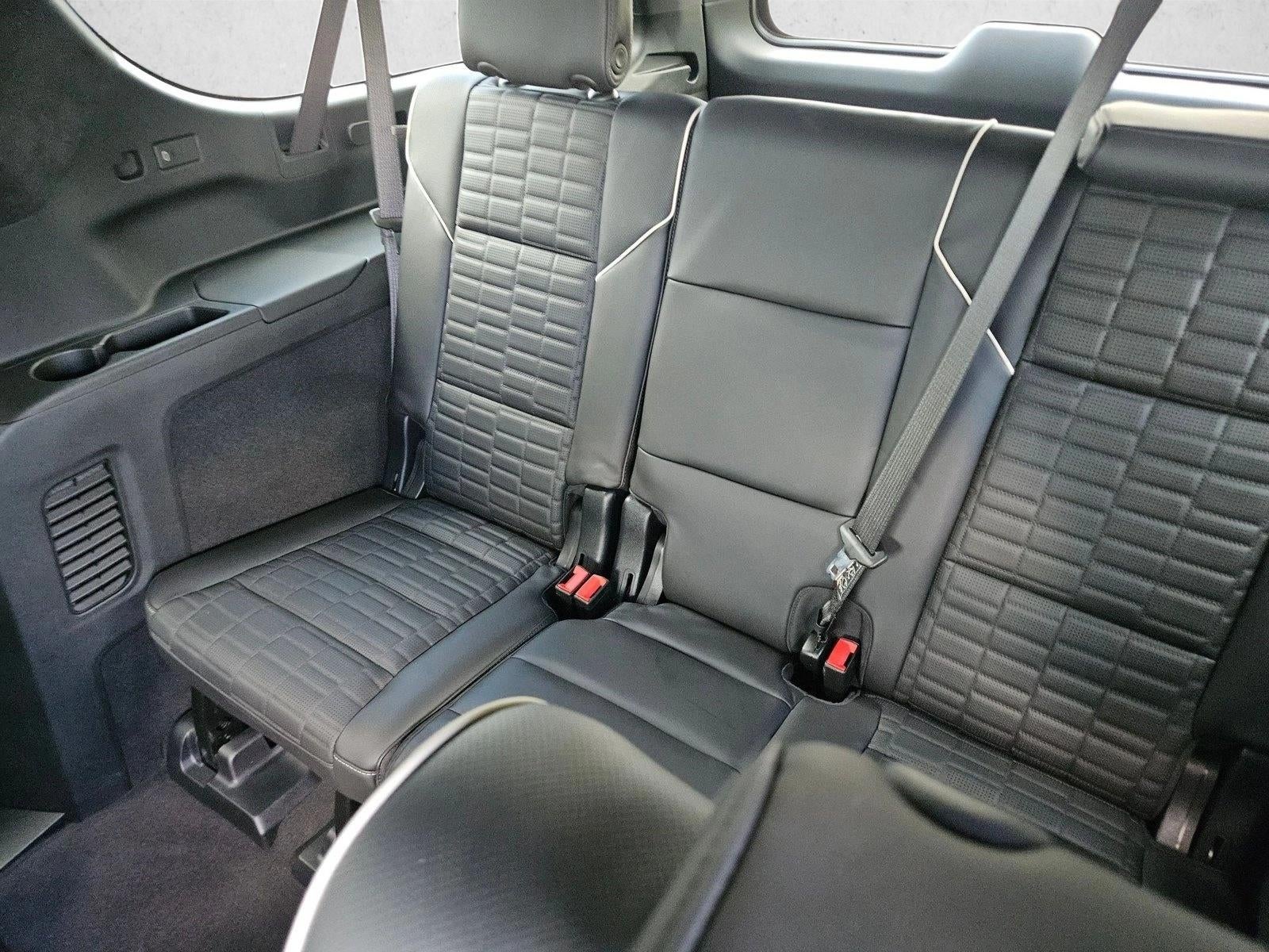2025 Cadillac Escalade ESV Sport Platinum