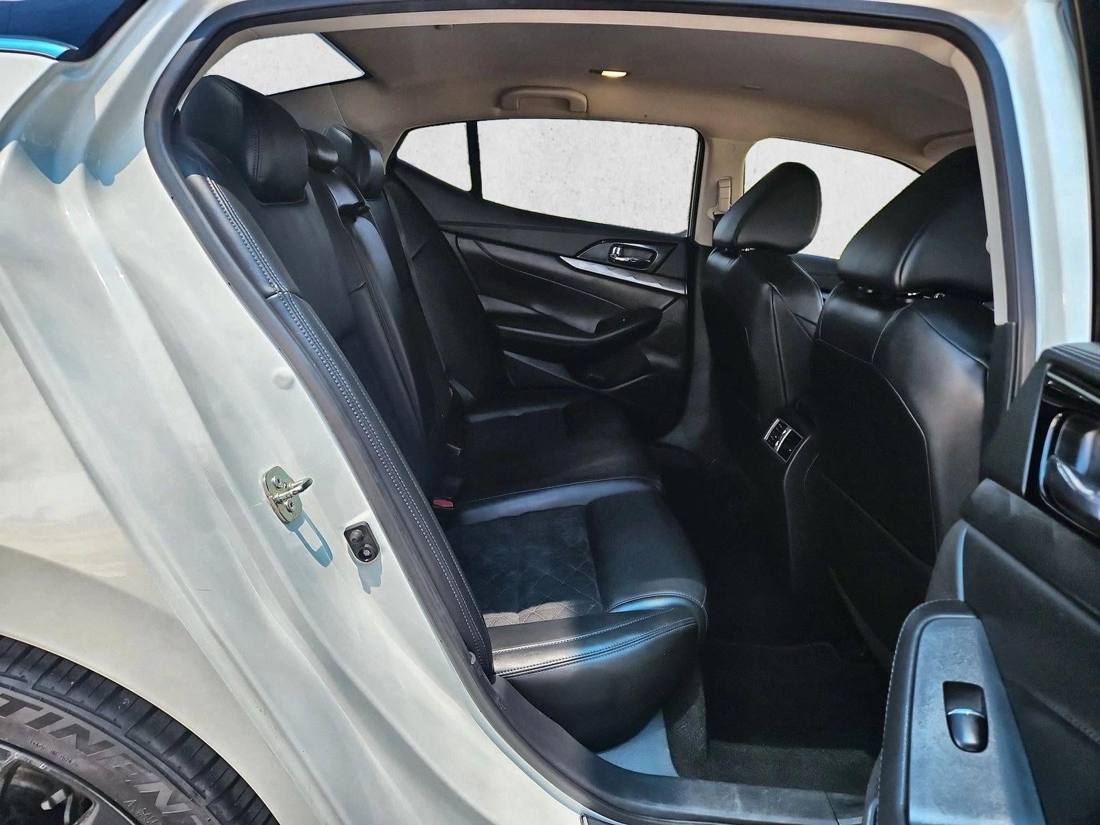 2017 Nissan Maxima SR