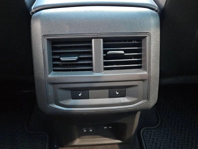 2022 Volkswagen Atlas Cross Sport 3.6L V6 SEL Premium R-Line