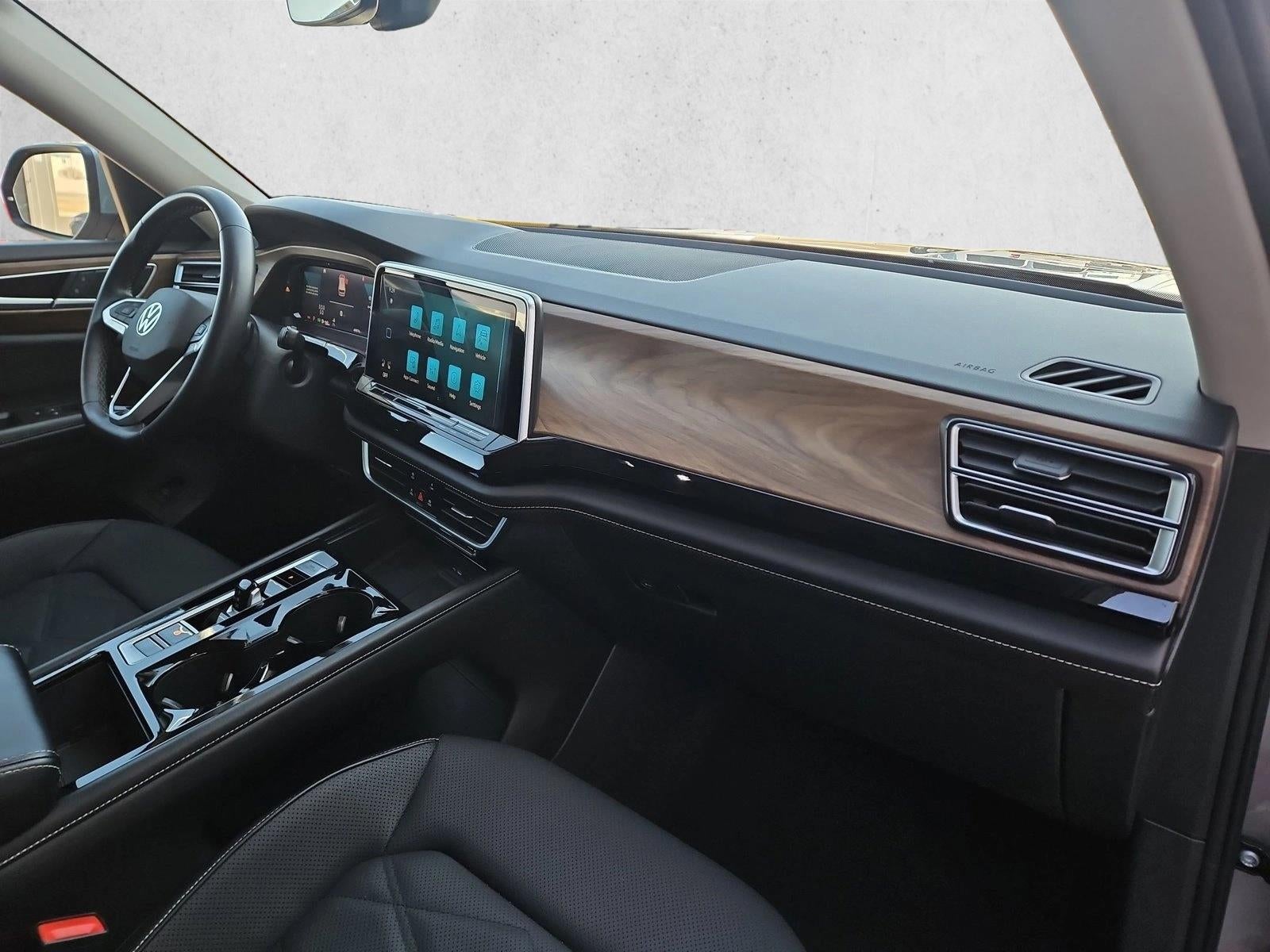 2024 Volkswagen Atlas 2.0T SE w/Technology