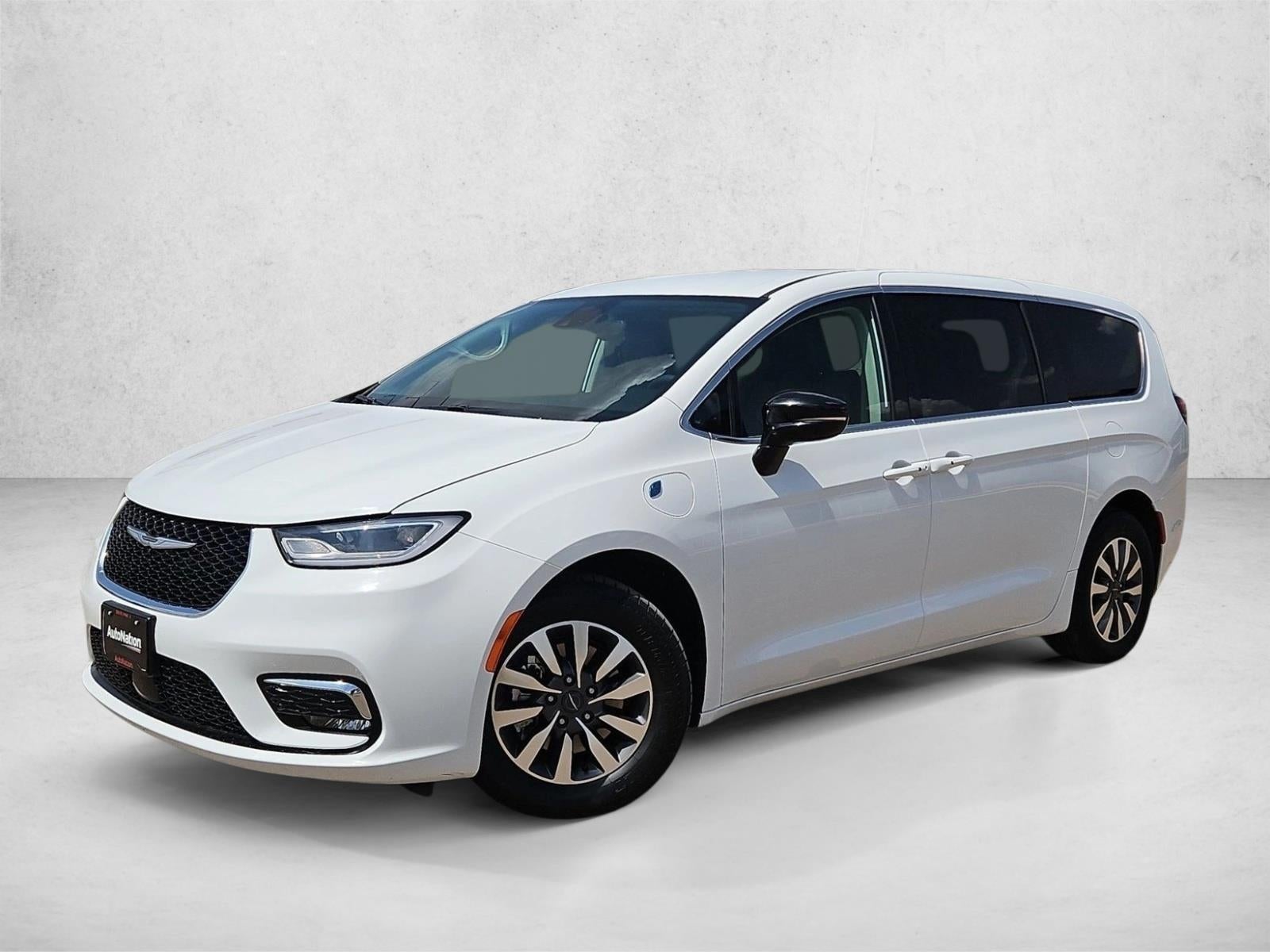 2024 Chrysler Pacifica Hybrid Select