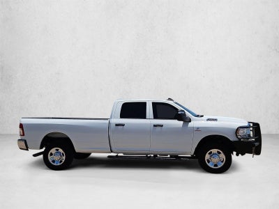 2024 RAM 3500 Tradesman Crew Cab 4x4 8' Box