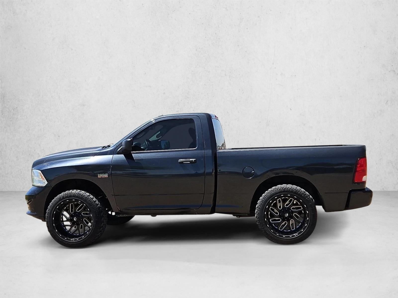 2018 RAM 1500 Express Regular Cab 4x2 6'4" Box