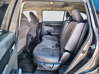 2025 Toyota Highlander LE