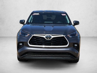 2025 Toyota Highlander LE