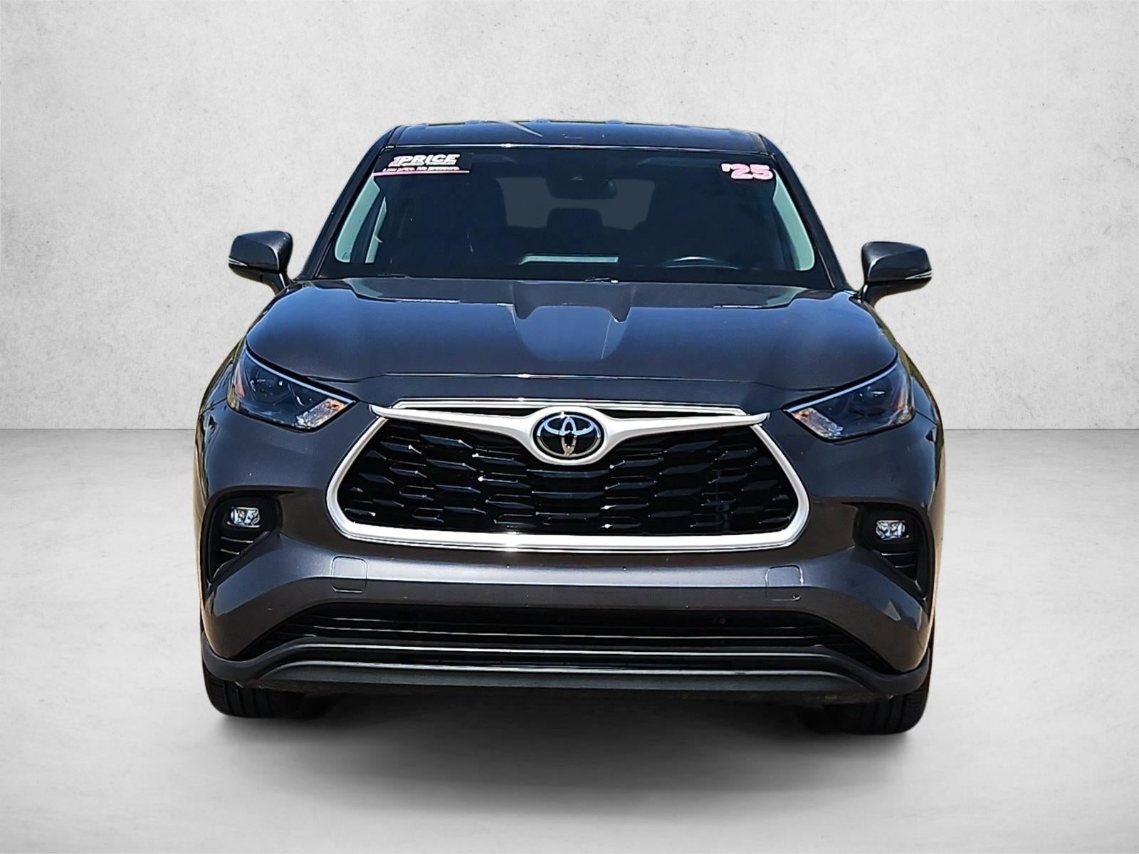 2025 Toyota Highlander LE