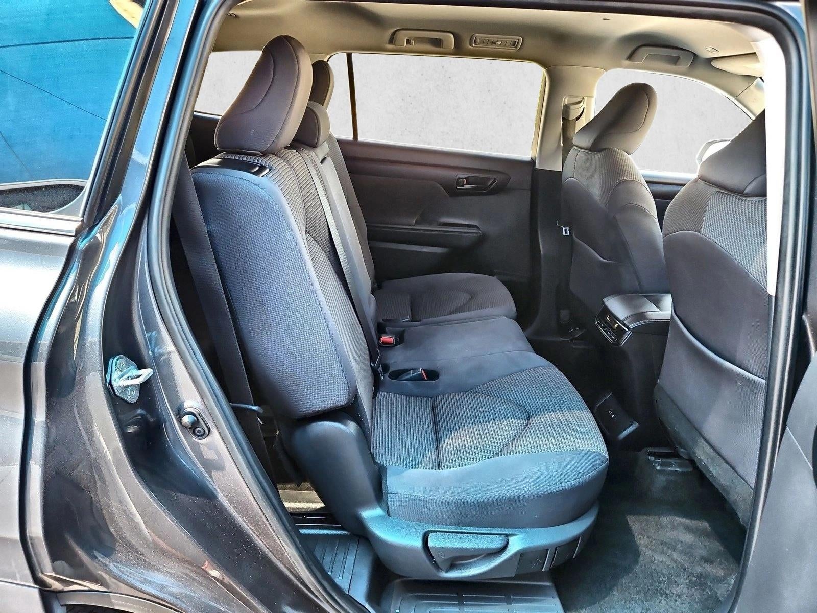 2025 Toyota Highlander LE
