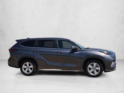 2025 Toyota Highlander LE