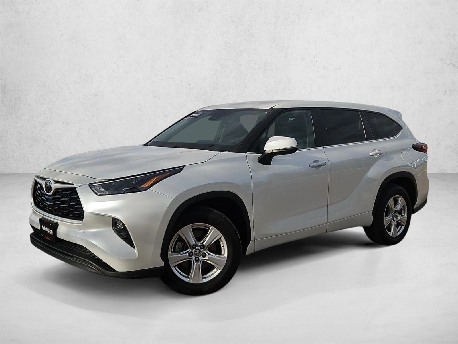 2025 Toyota Highlander LE