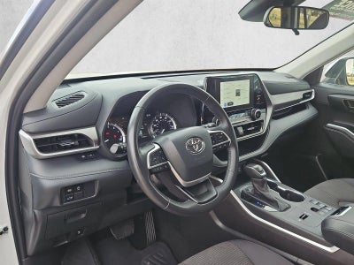 2025 Toyota Highlander LE