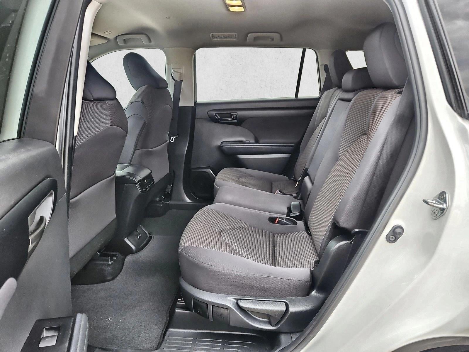 2025 Toyota Highlander LE