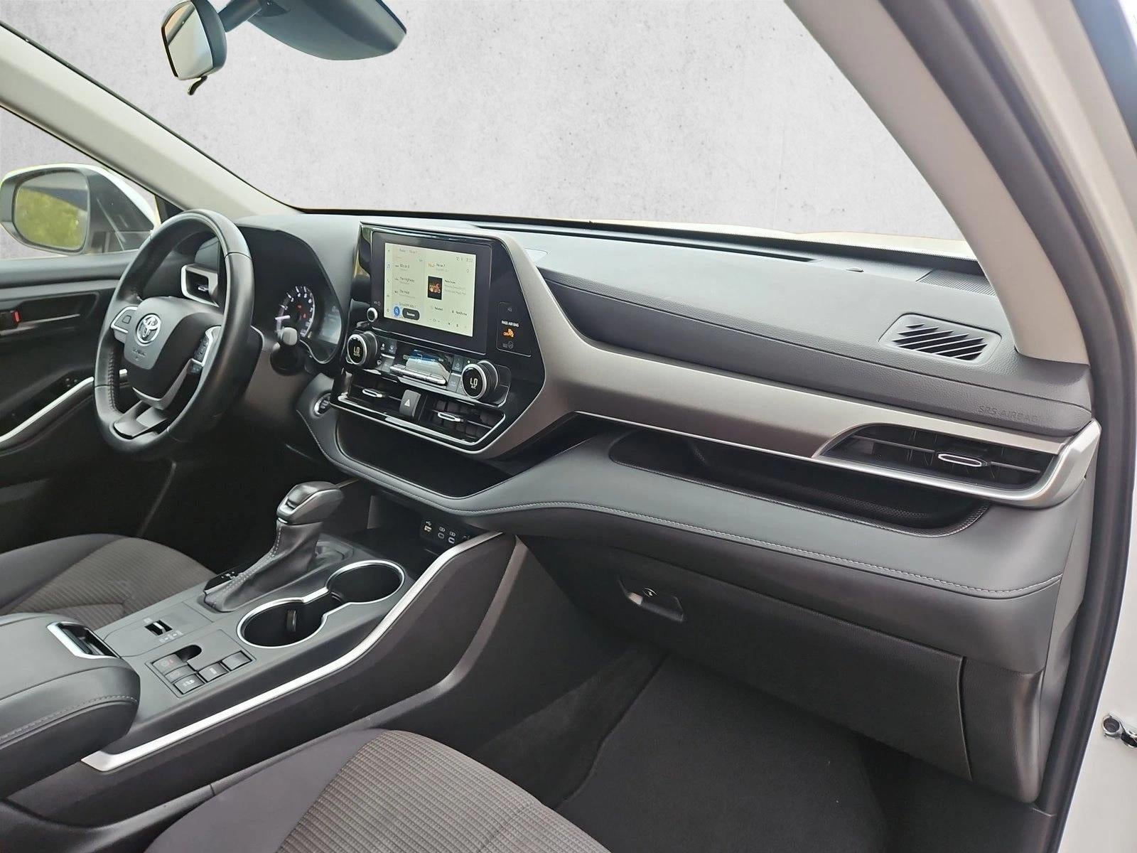2025 Toyota Highlander LE