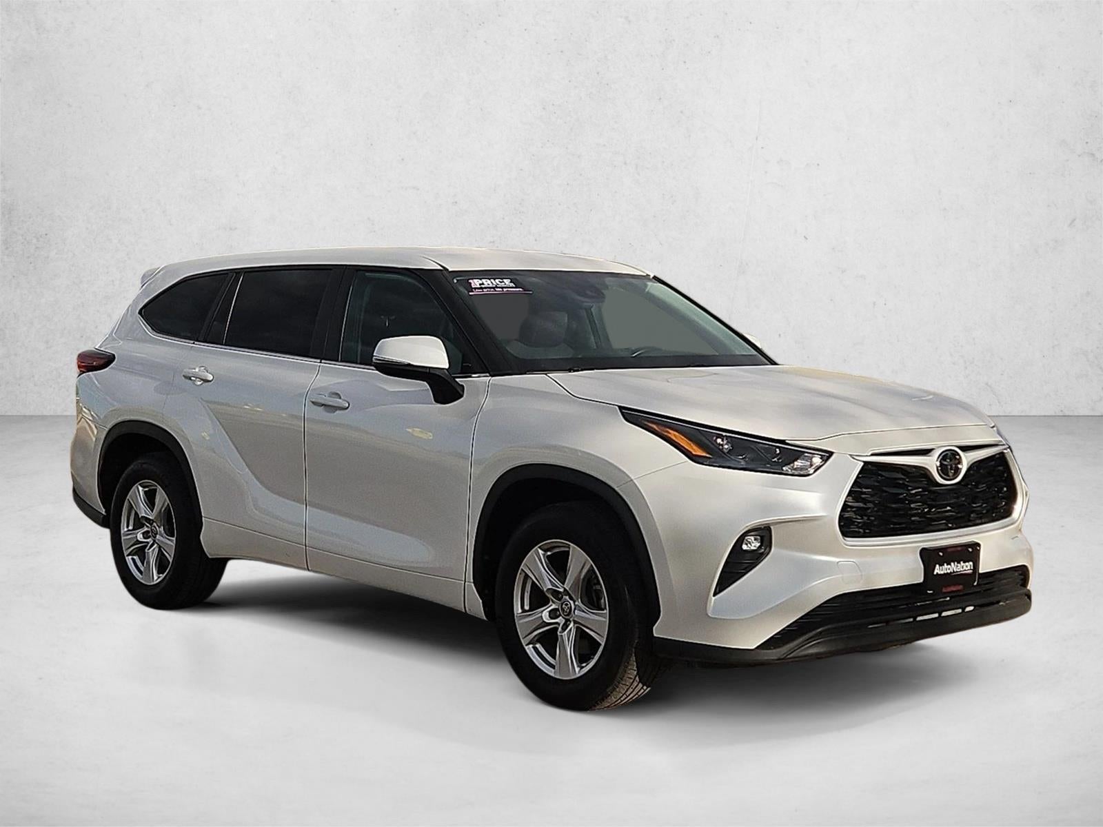 2025 Toyota Highlander LE