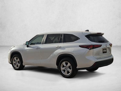 2025 Toyota Highlander LE