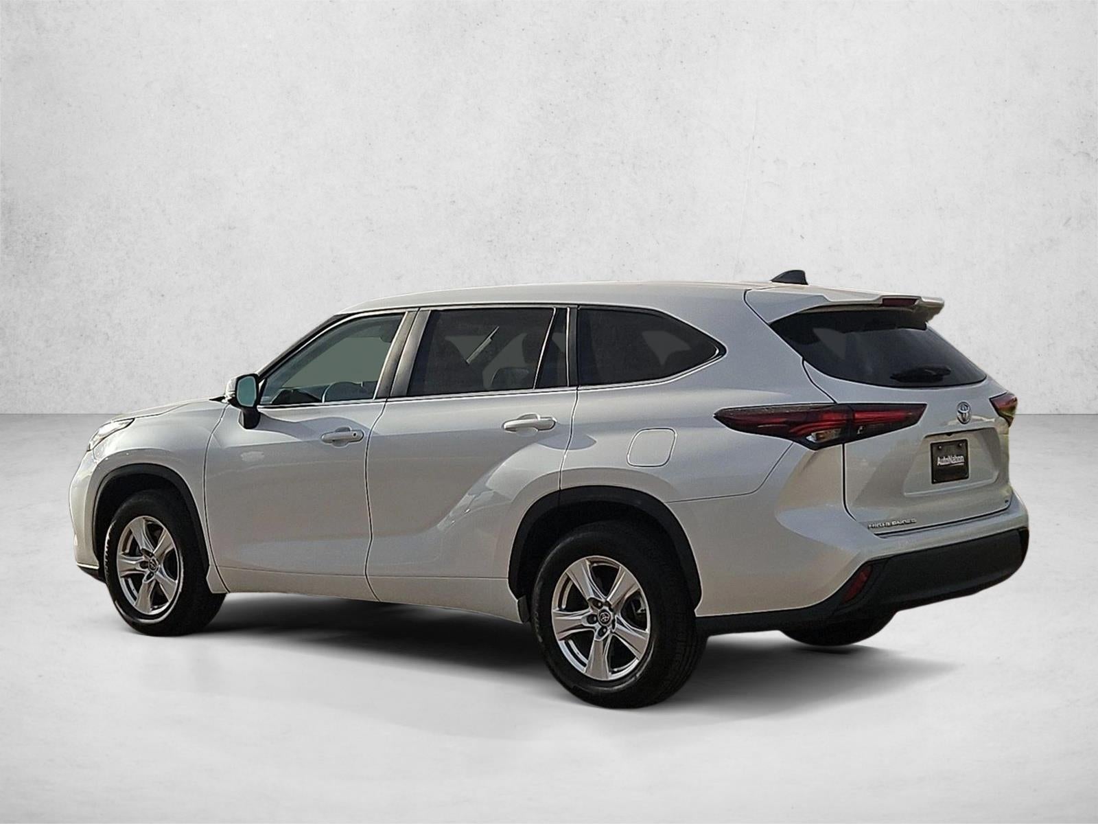 2025 Toyota Highlander LE