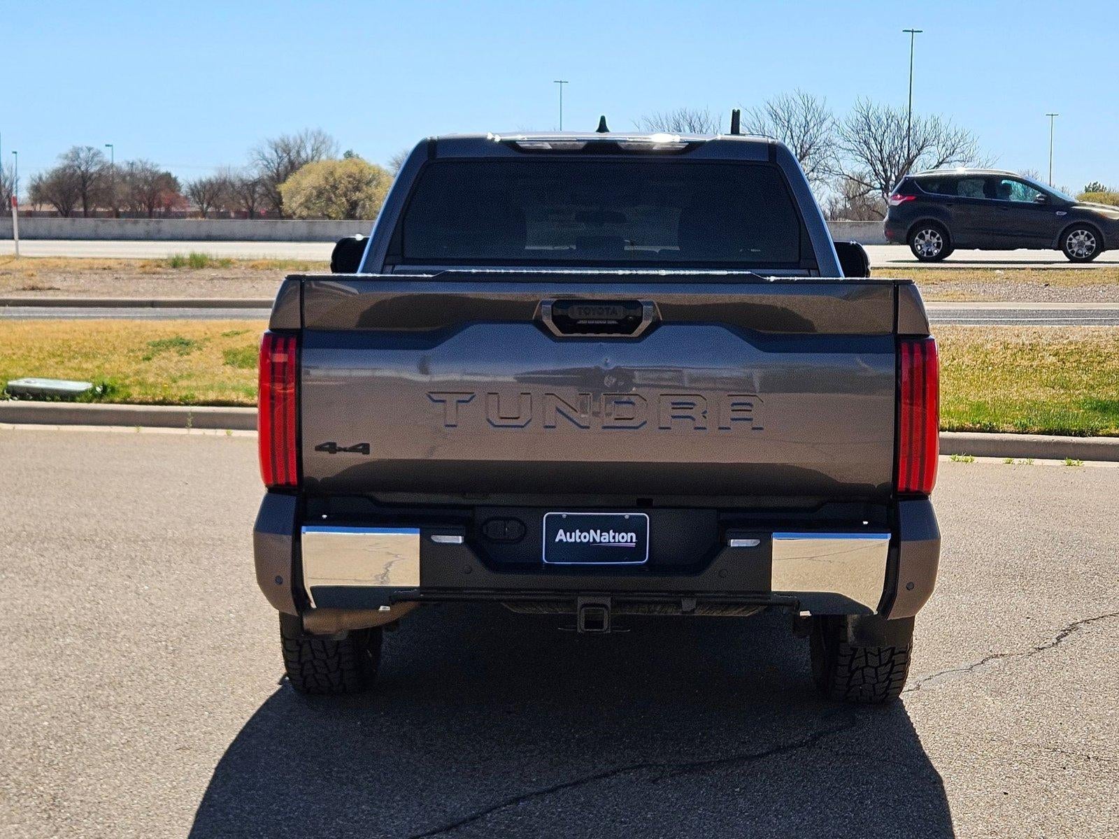2022 Toyota Tundra 4WD SR5