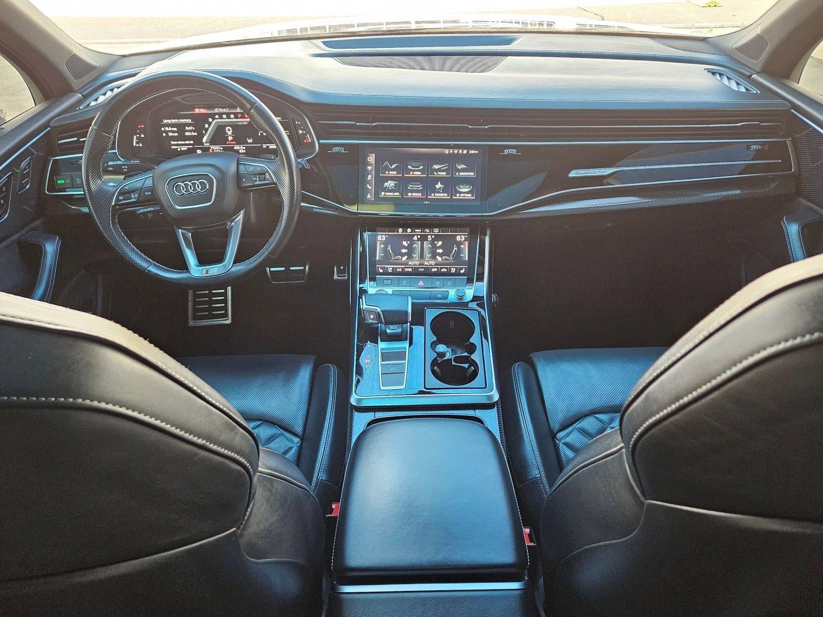 2022 Audi SQ7 Premium Plus