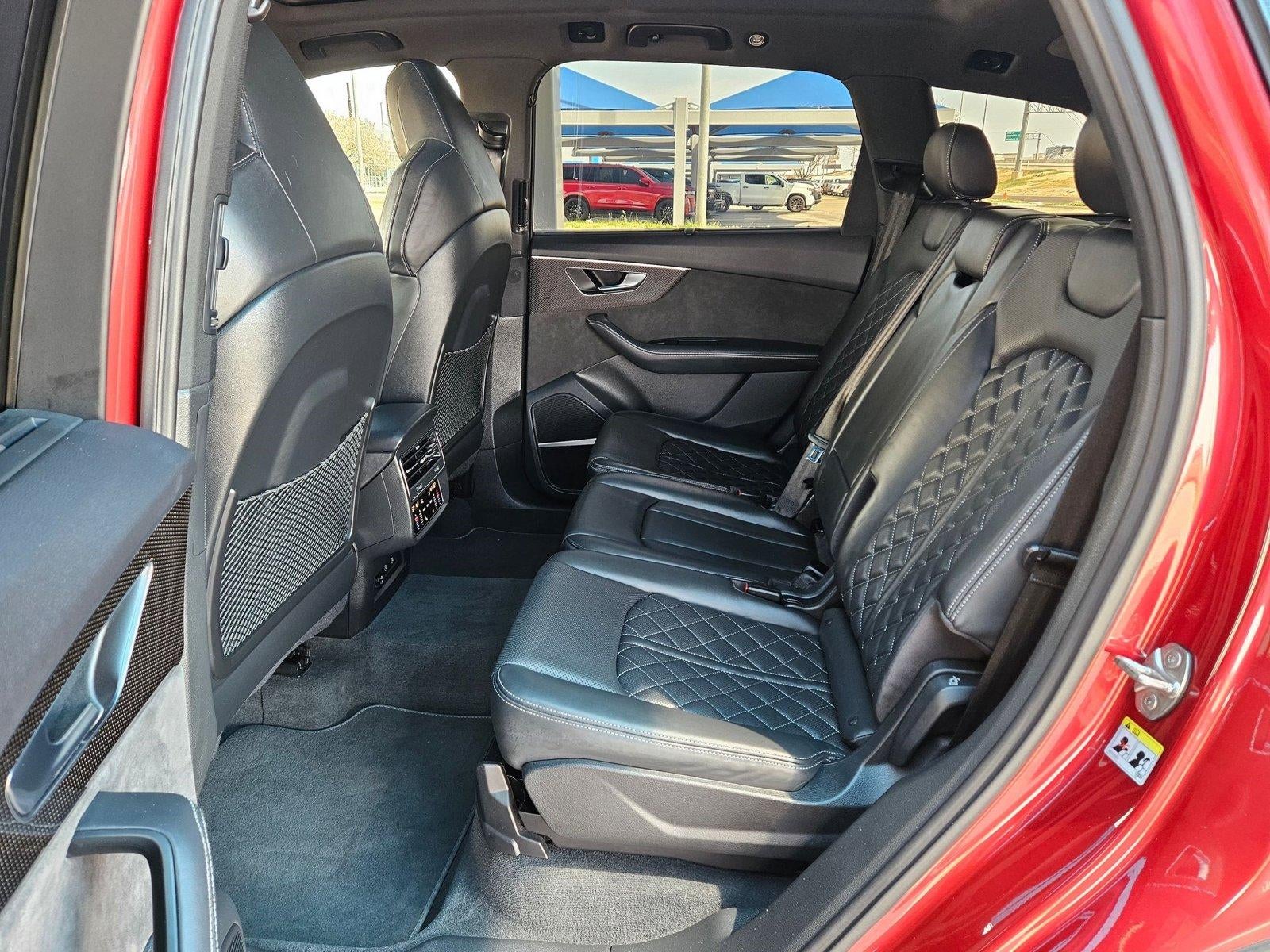 2022 Audi SQ7 Premium Plus