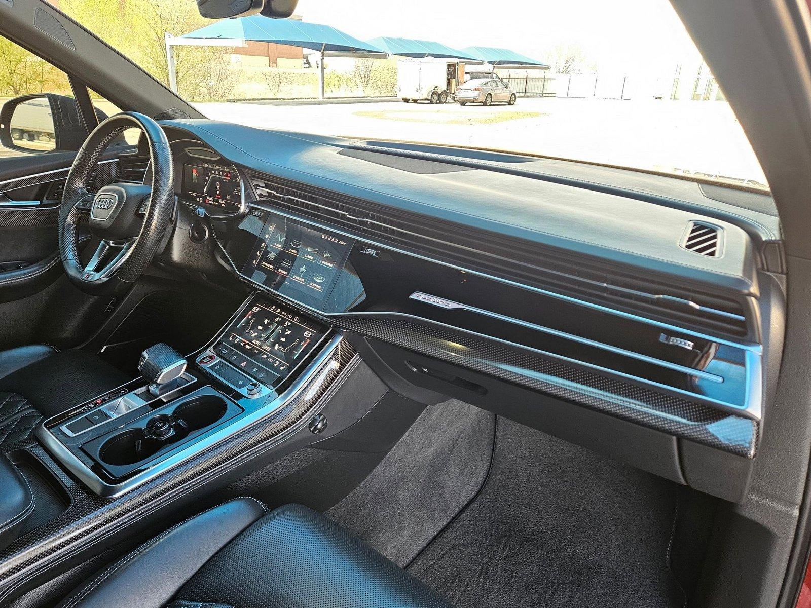 2022 Audi SQ7 Premium Plus