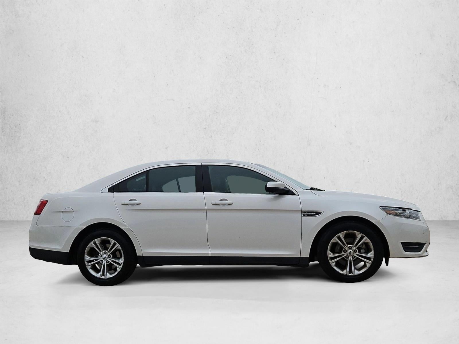 2016 Ford Taurus SEL