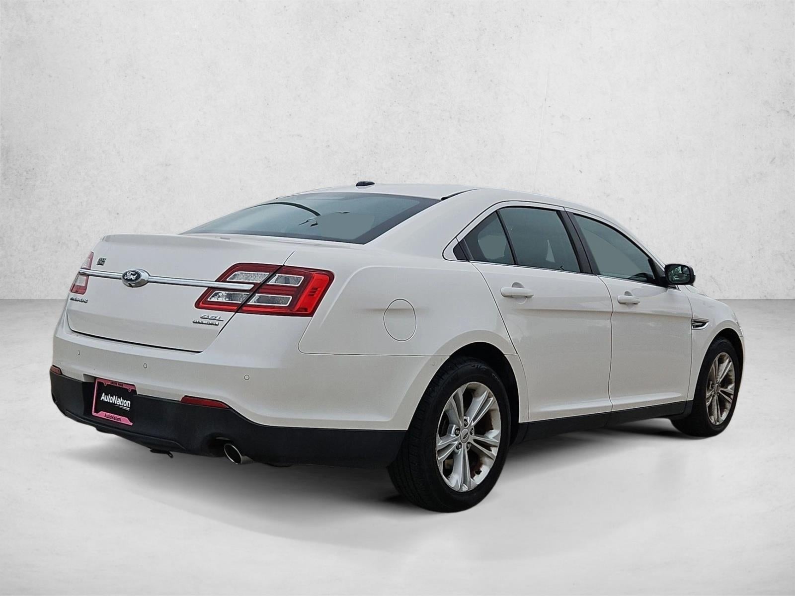 2016 Ford Taurus SEL