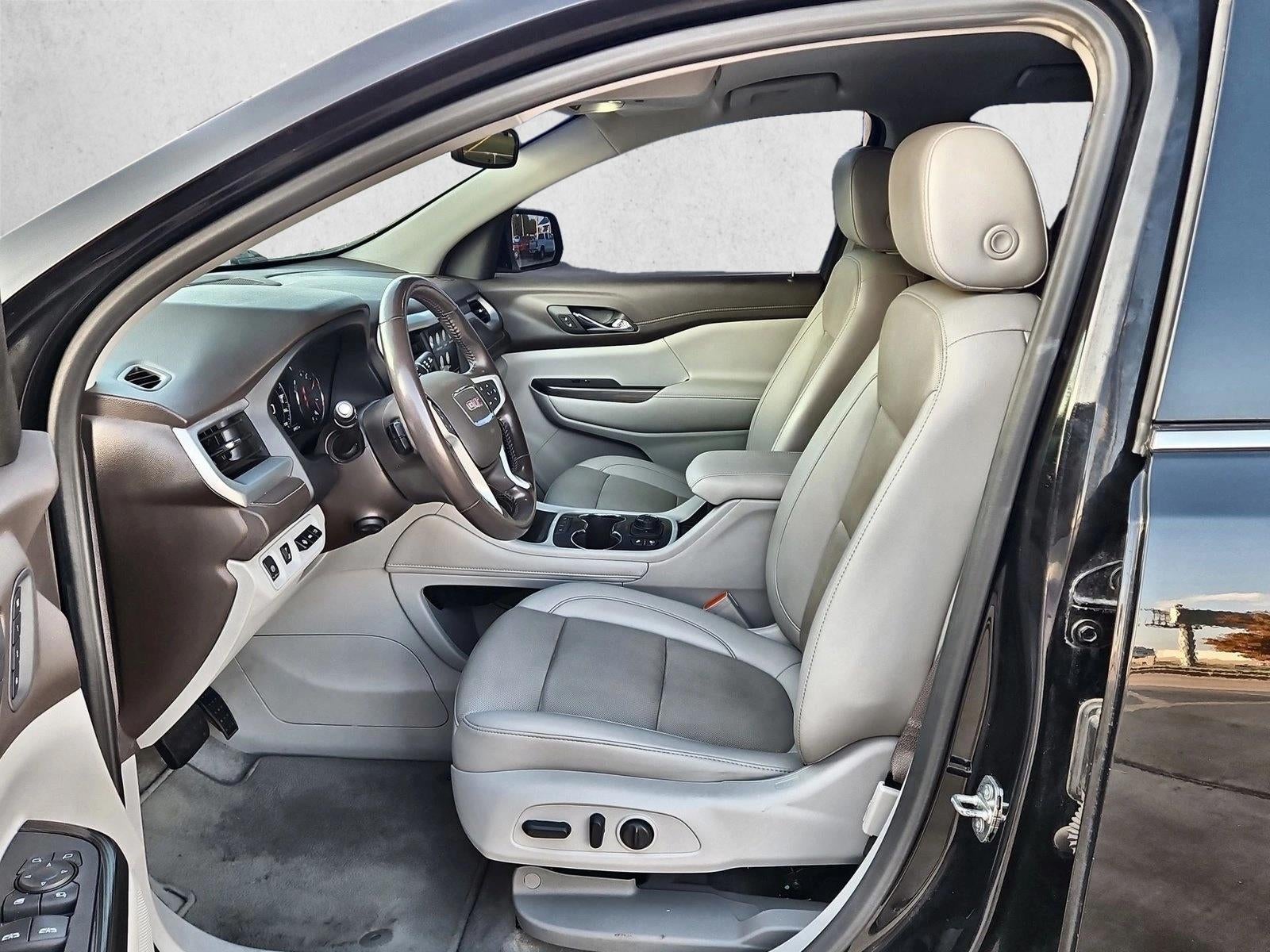 2022 GMC Acadia SLT