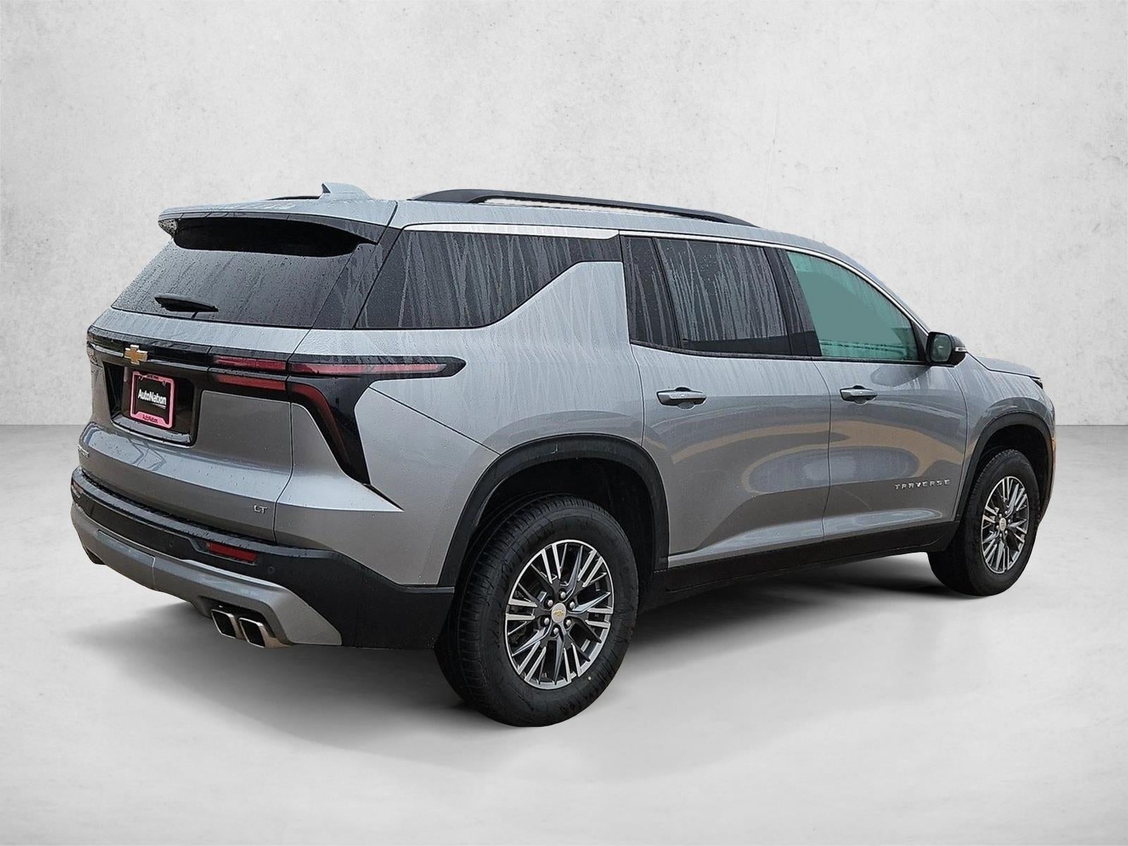 2024 Chevrolet Traverse 1LT - Photo 5
