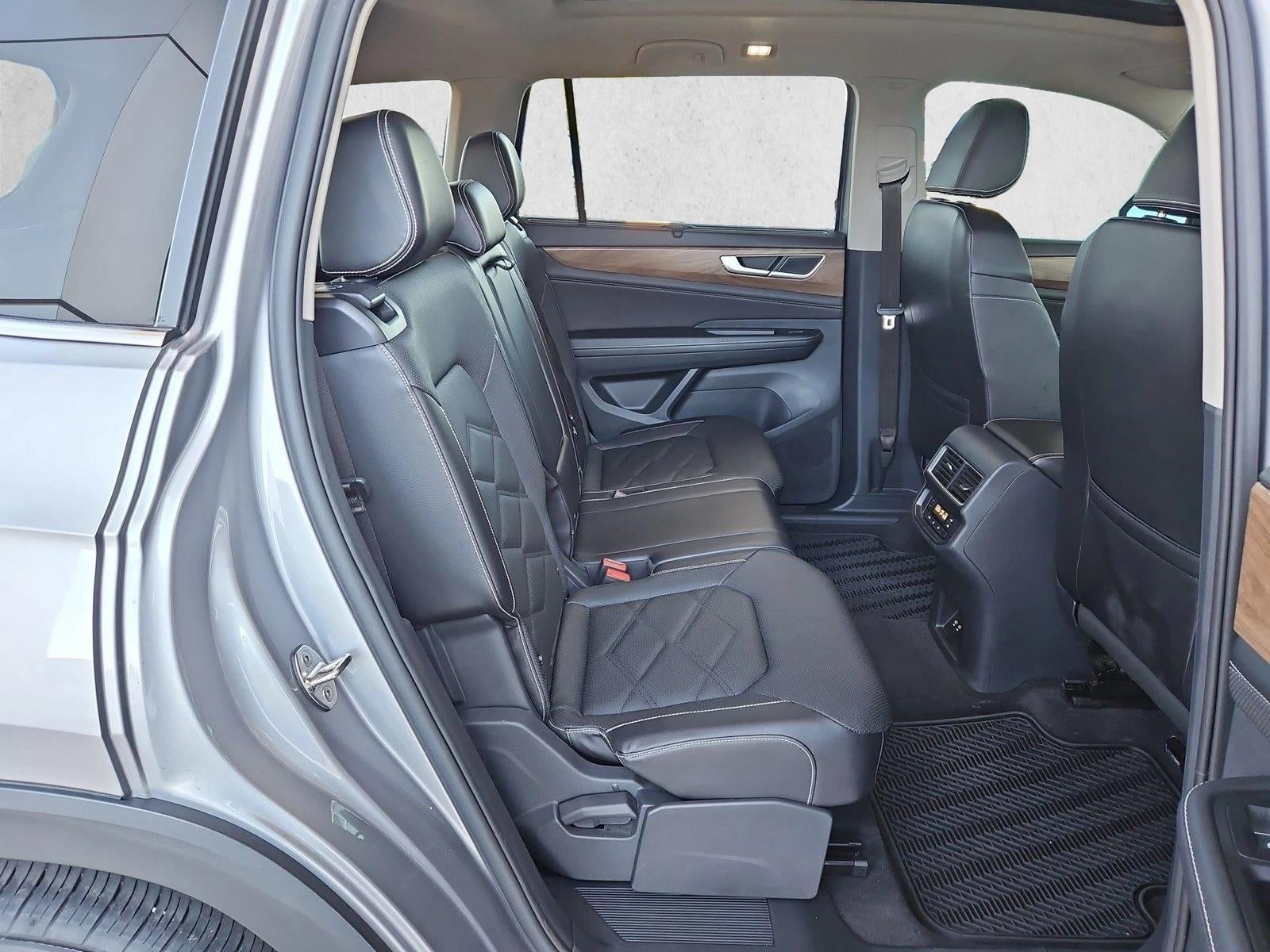 2024 Volkswagen Atlas 2.0T SE w/Technology
