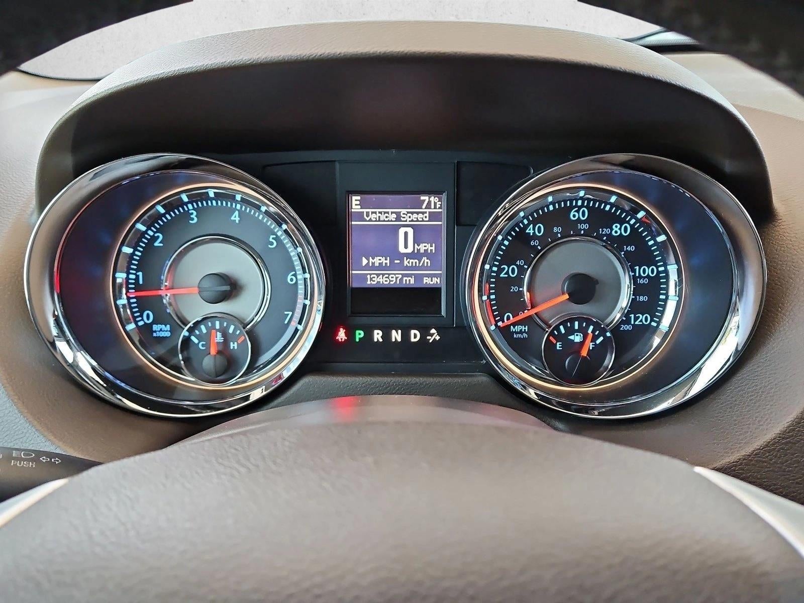 2015 Chrysler Town & Country Touring-L