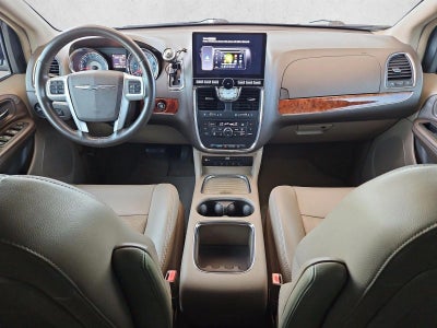 2015 Chrysler Town & Country Touring-L