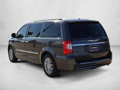 2015 Chrysler Town & Country Touring-L