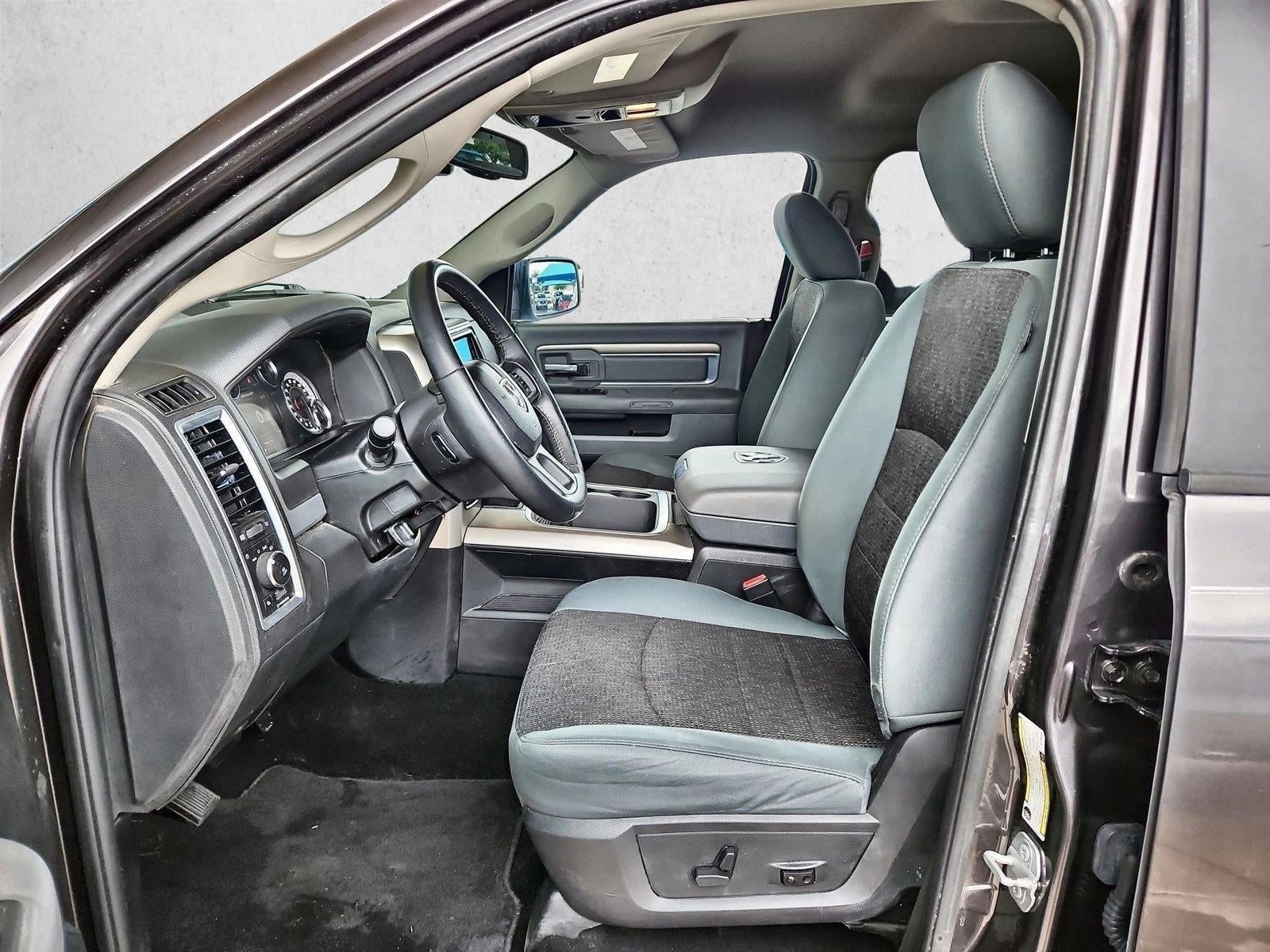 2018 RAM 1500 Big Horn Crew Cab 4x4 5'7" Box