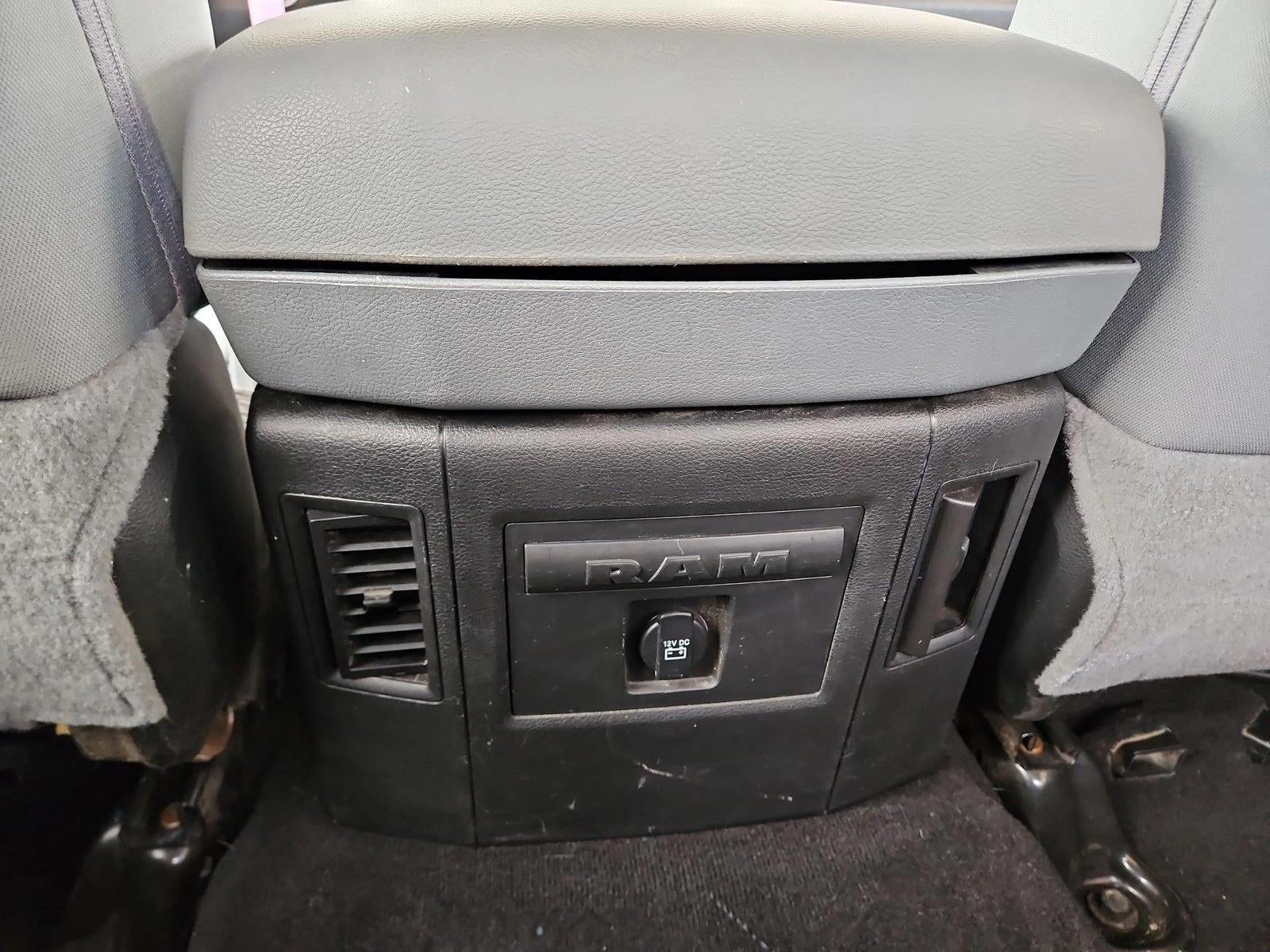 2018 RAM 1500 Big Horn Crew Cab 4x4 5'7" Box
