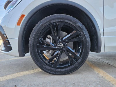 2023 Volkswagen Tiguan SE R-Line Black