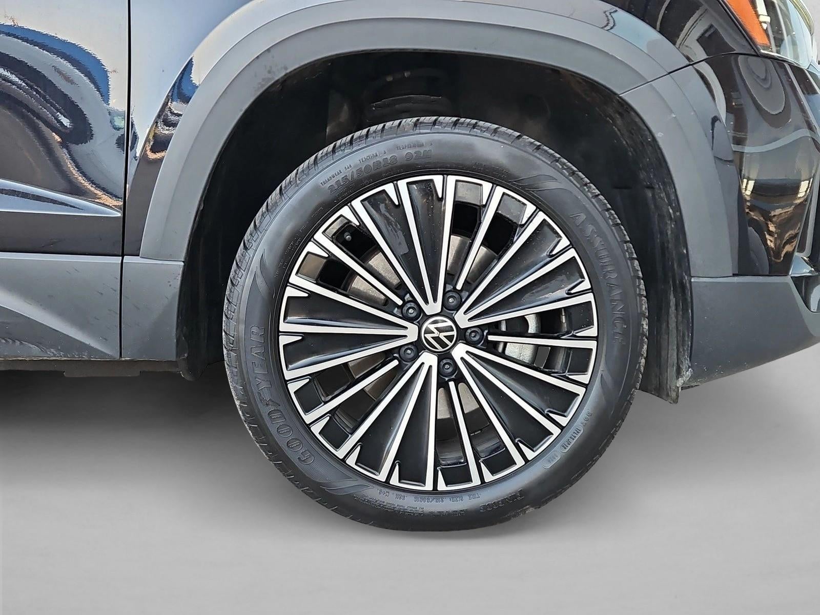 2025 Volkswagen Taos SE