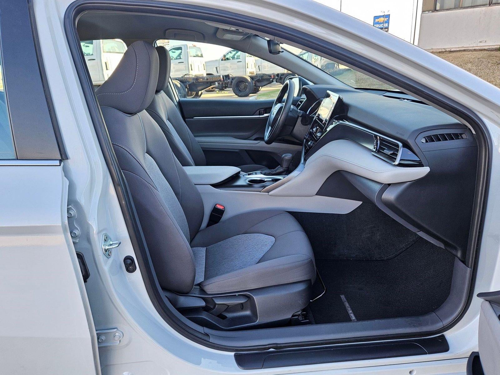 2023 Toyota Camry Hybrid LE