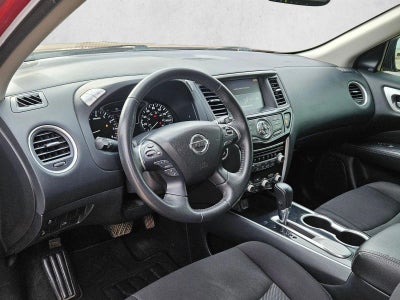 2020 Nissan Pathfinder SV