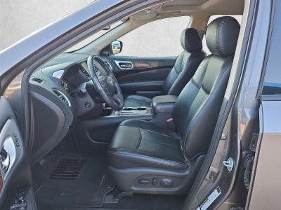 2017 Nissan Pathfinder Platinum