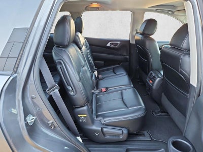 2017 Nissan Pathfinder Platinum