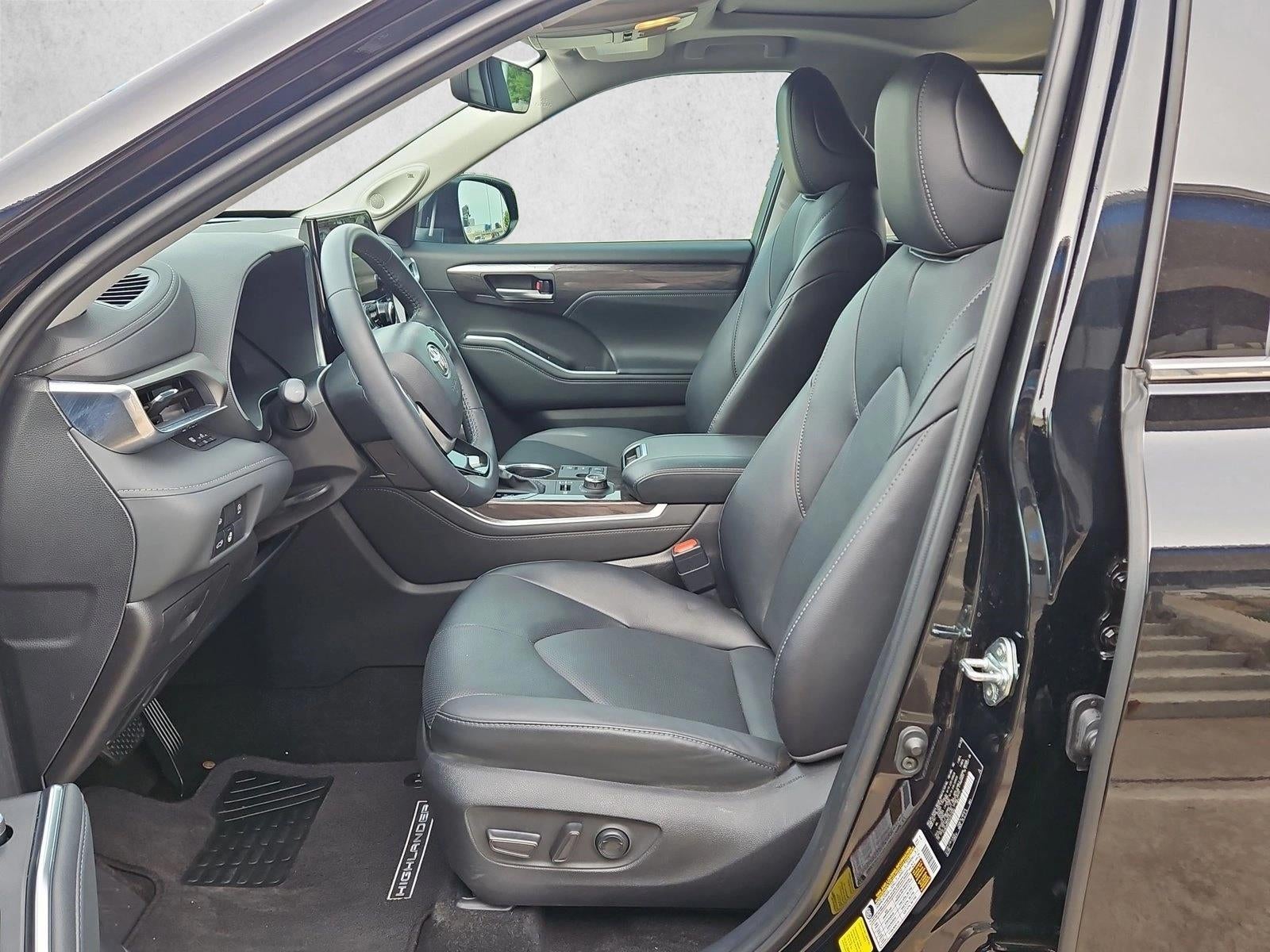 2025 Toyota Highlander LE